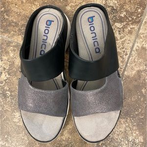 Bionica sandals